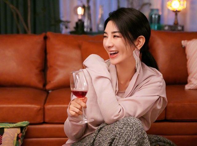 黄奕参加恋爱节目得到女儿支持黄奕参加恋爱节目得到女儿的大力支持