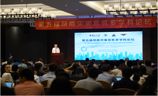 情报学专家情报学专家，引领信息时代的先锋力量